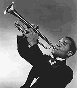 louis-armstrong-raised-trumpet